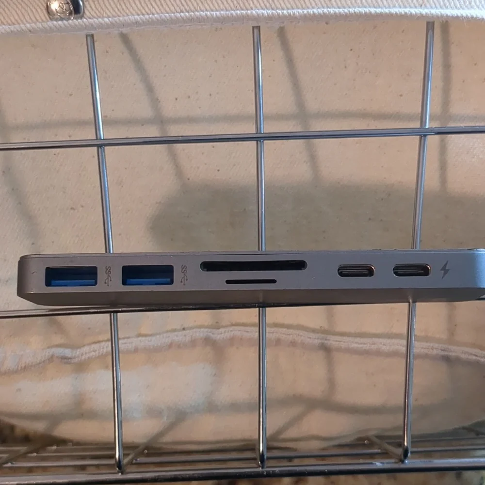 HyperDrive DUO 7in2 USBC-2 hub MacBook/pro